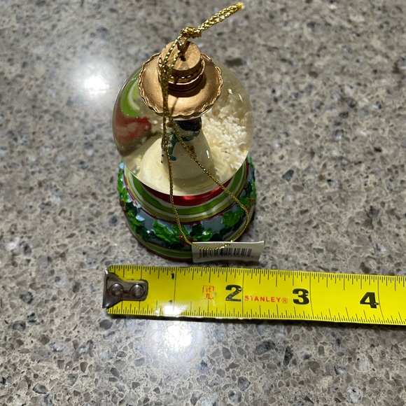 Wind-up Musical Snow Globe Christmas Tree Ornaments - Picture 3 of 7